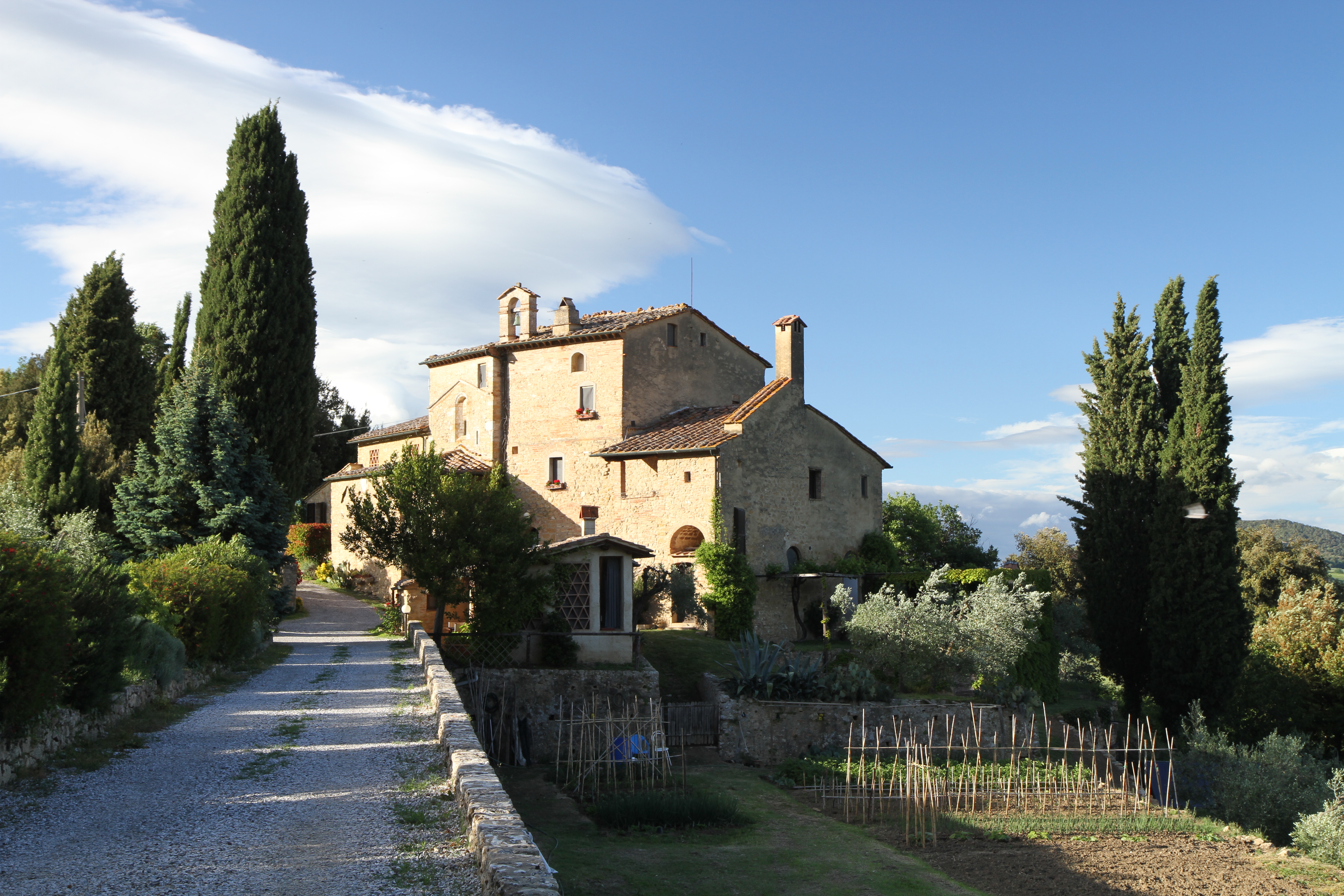 Approaching Podere San Lorenzo